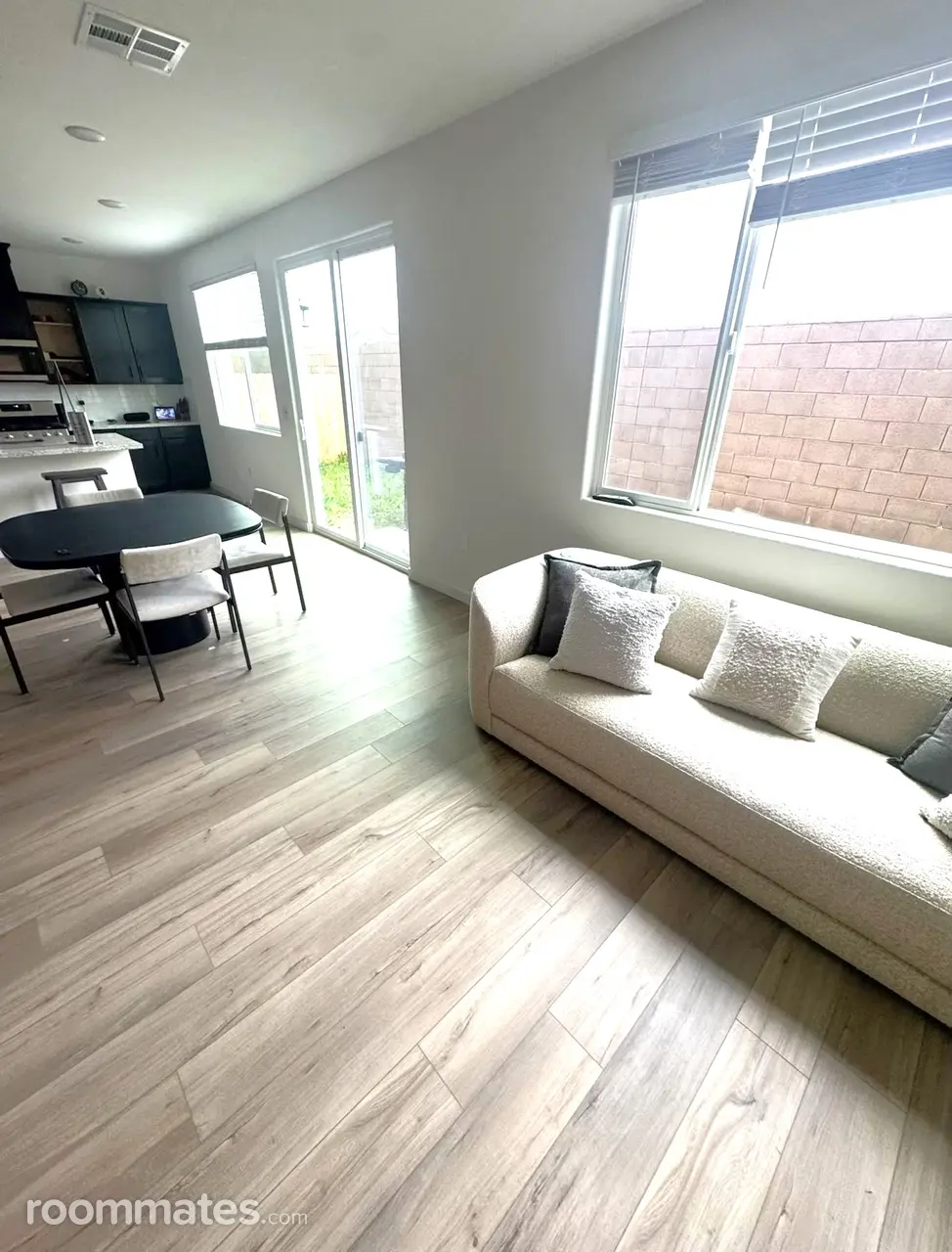 Profile photo 3 of 11