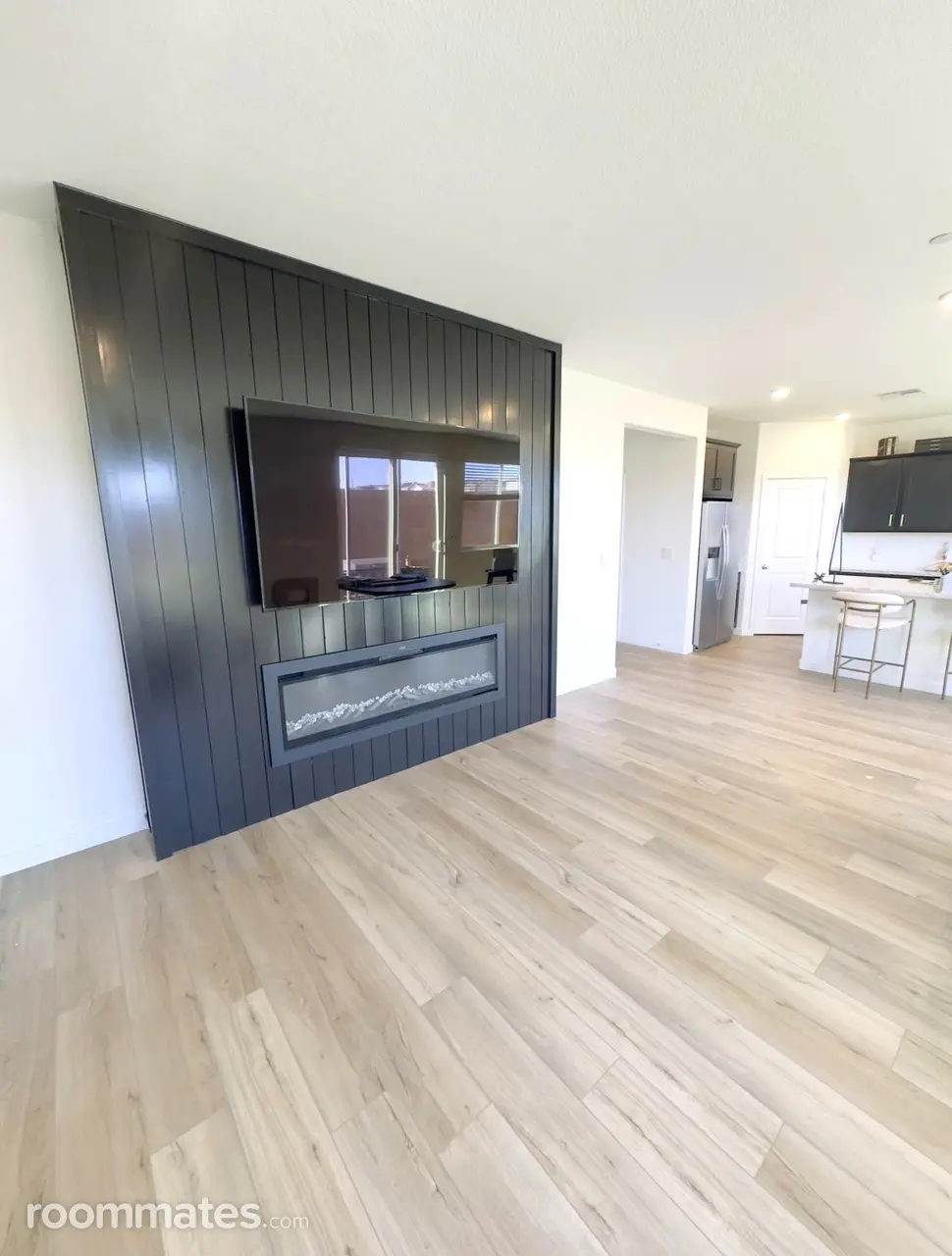 Profile photo 2 of 11