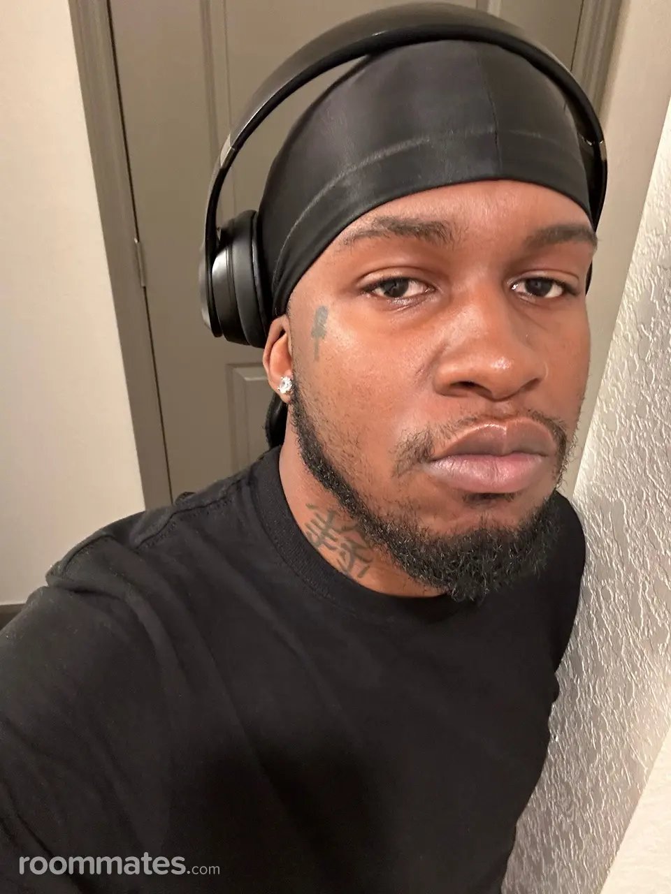 Profile photo 1 of 3