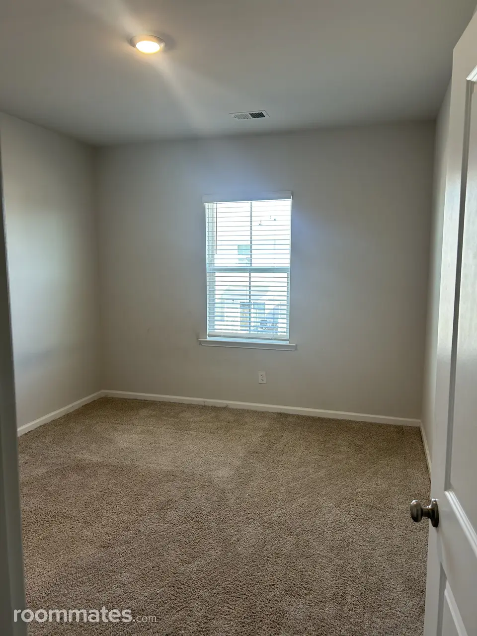 Profile photo 3 of 7