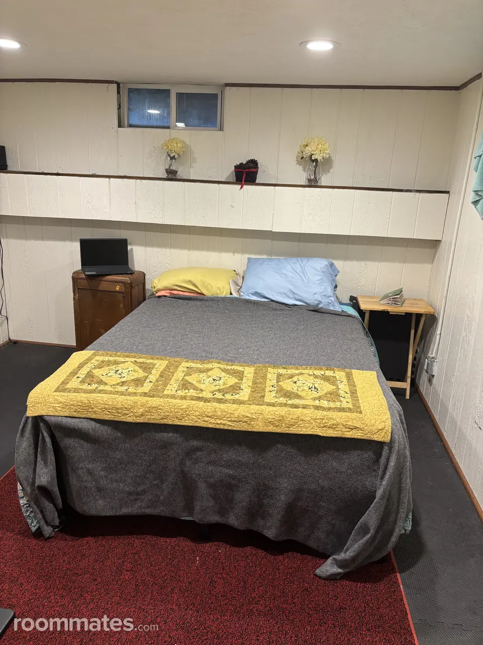 Profile photo 1 of 4