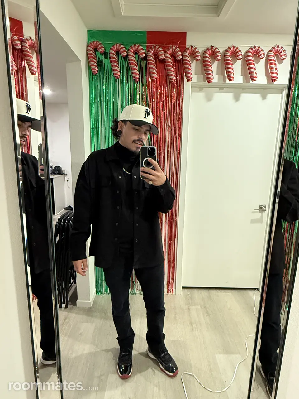 Profile photo 1 of 1