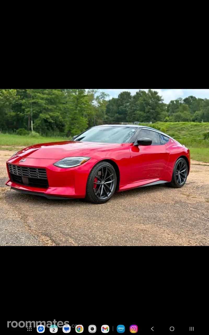 Profile photo 1 of 1