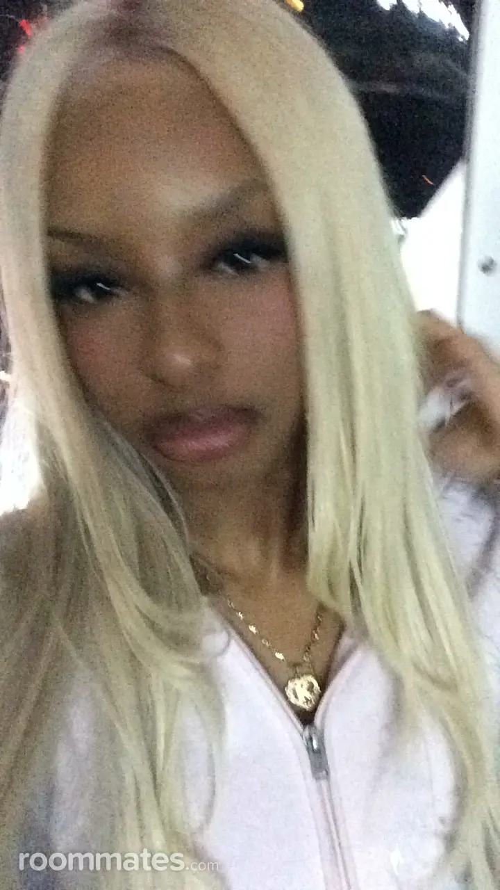 Profile photo 1 of 1