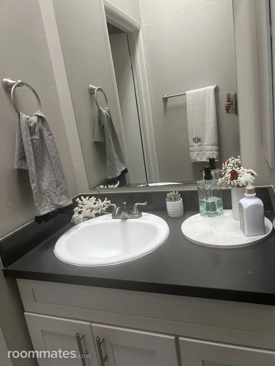 Profile photo 1 of 12