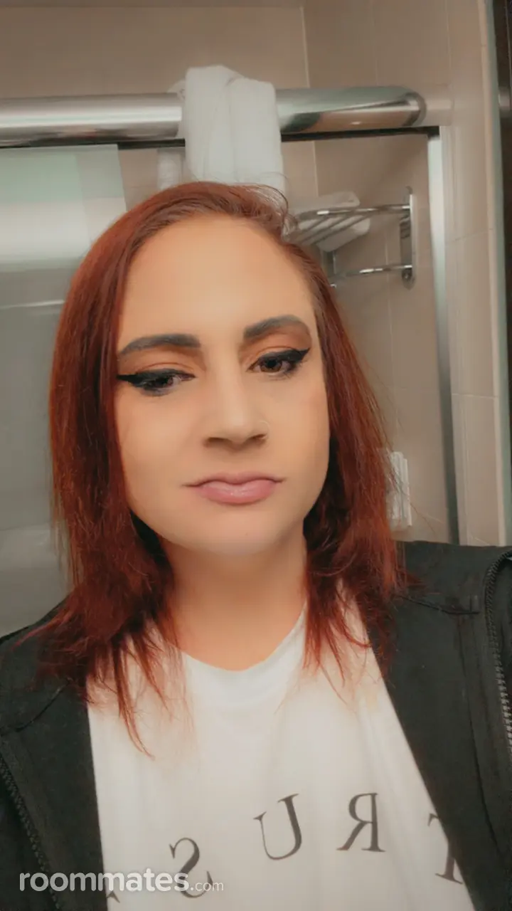 Profile photo 4 of 4