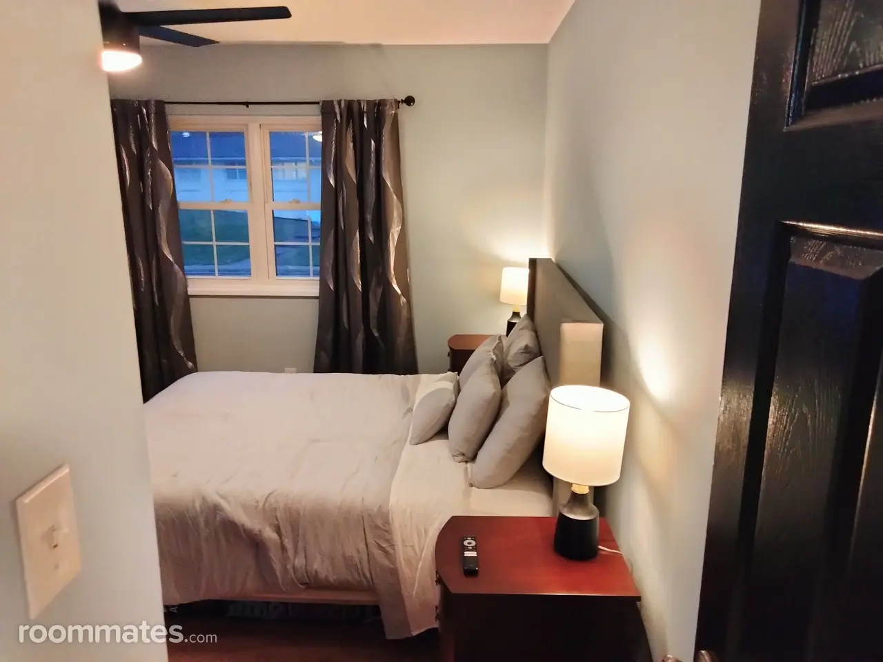 Profile photo 2 of 10