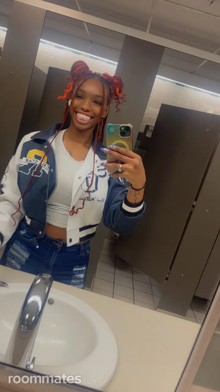 Profile photo 4 of 6