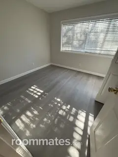 Room for rent in Hillsboro, OR $925, house