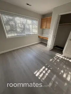 Room for rent in Hillsboro, OR $925, house