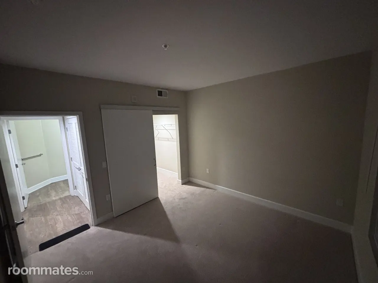 Profile photo 1 of 10