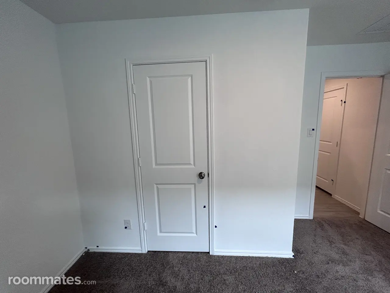 Profile photo 3 of 8