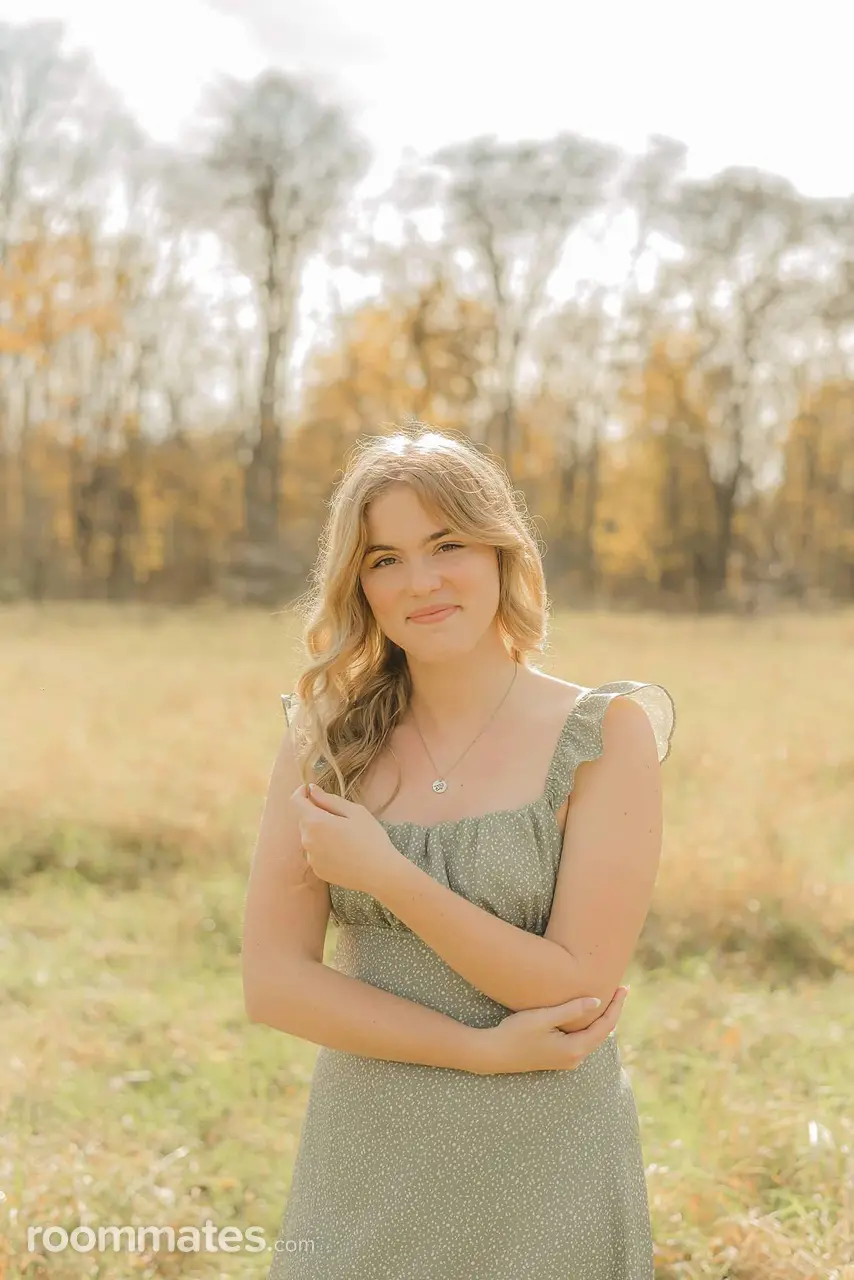 Profile photo 1 of 10