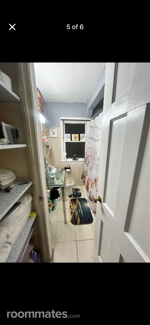 Profile photo 3 of 9