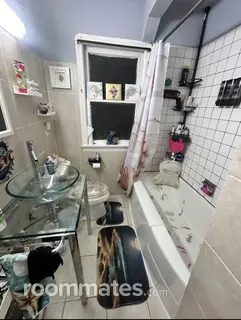 Room for rent in Cleveland, OH $750, house