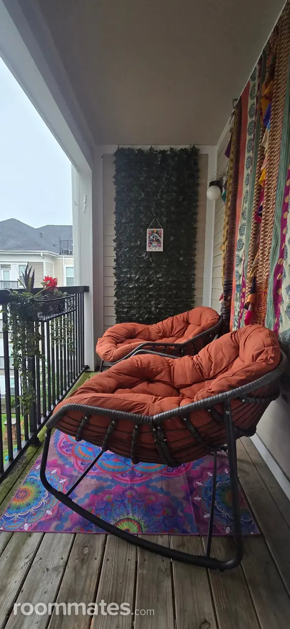 Profile photo 3 of 7