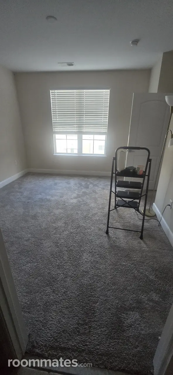 Profile photo 1 of 7