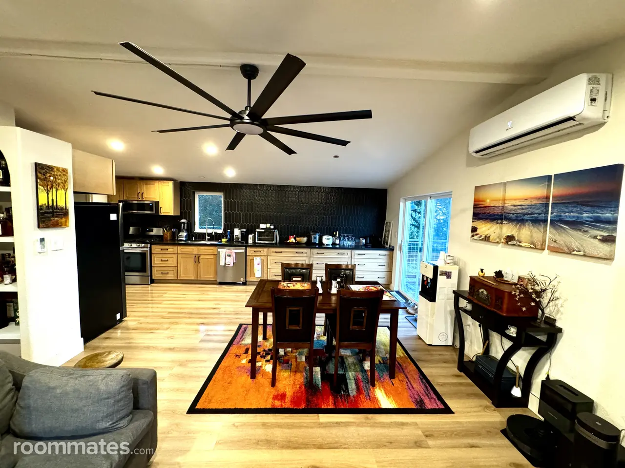 Profile photo 6 of 10