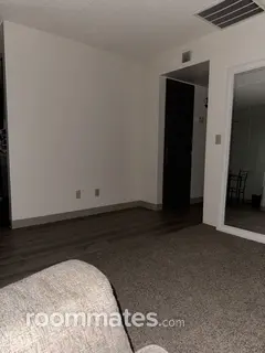 Room for rent in Fresno, CA $800, house