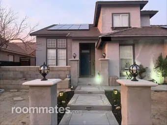 Room for rent in Rosamond, CA $750, house