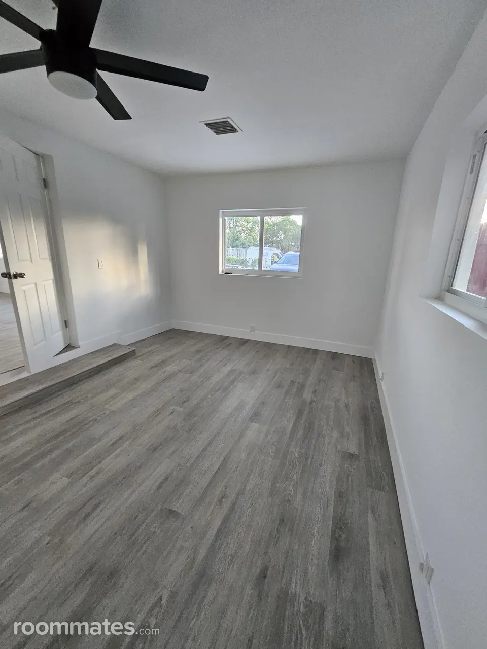 Profile photo 2 of 11