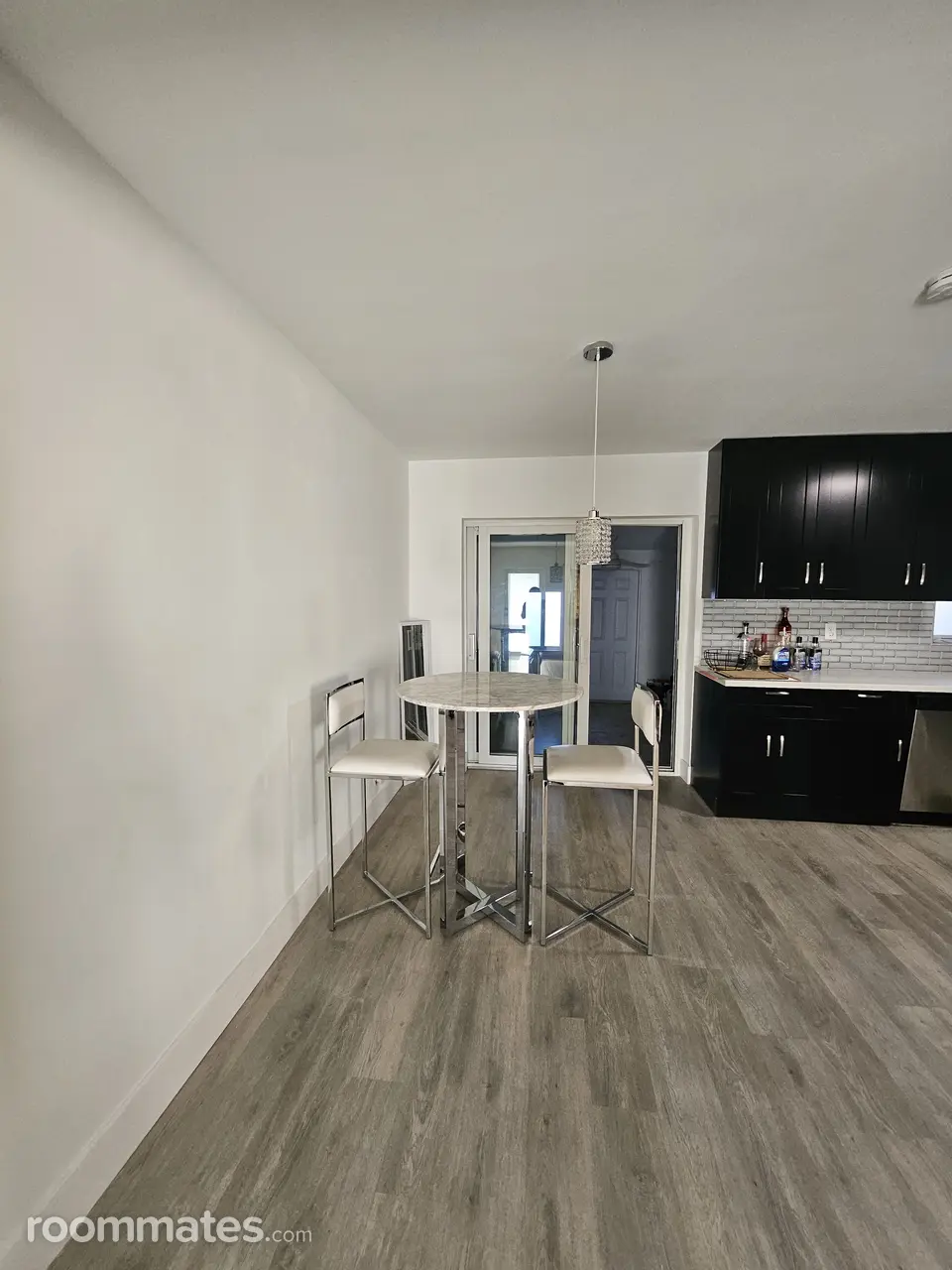 Profile photo 7 of 11