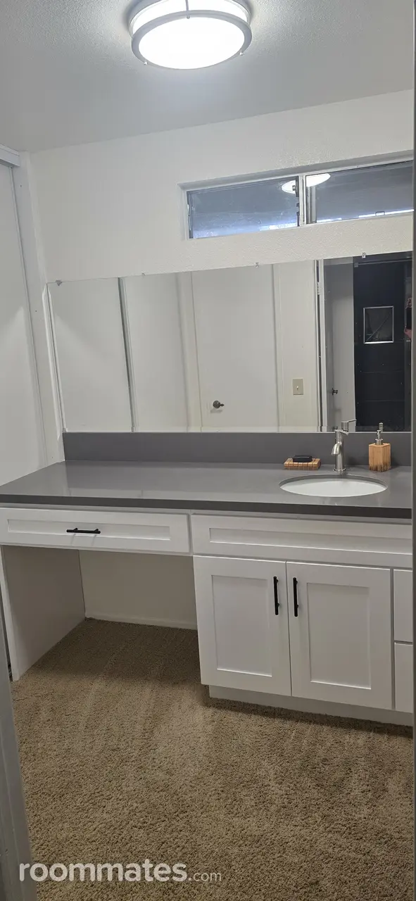 Profile photo 4 of 6