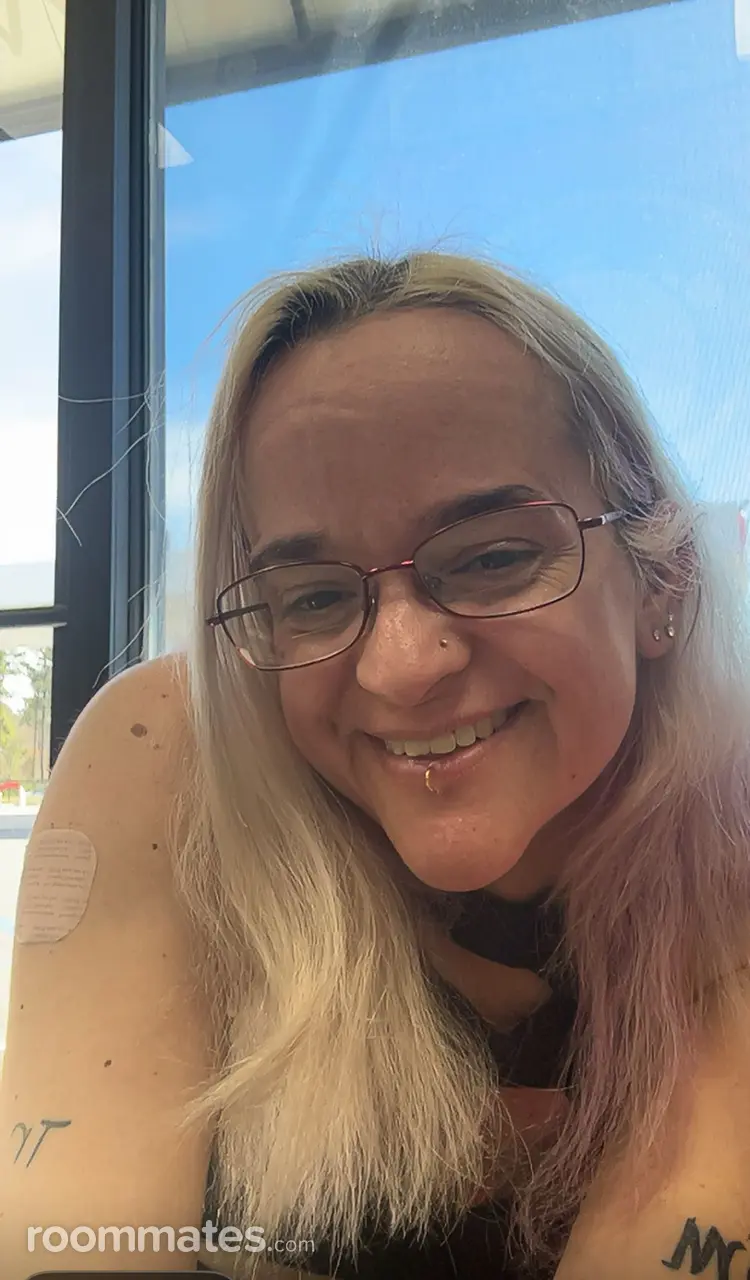 Profile photo 1 of 1