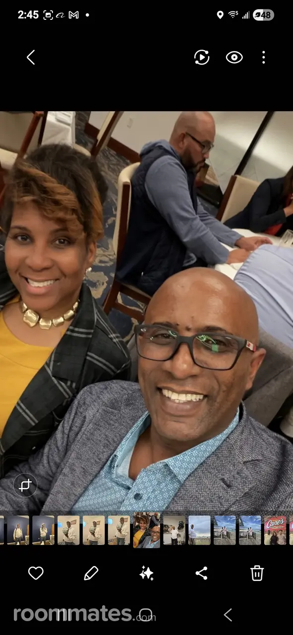 Profile photo 8 of 10