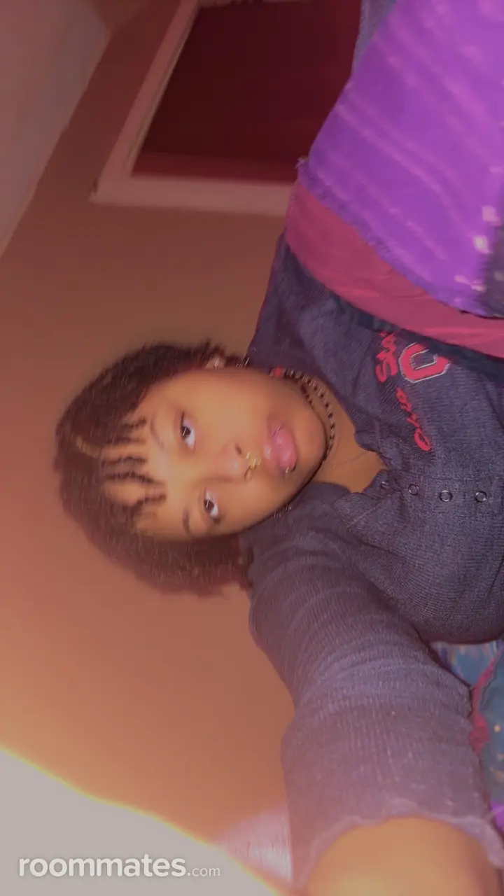 Profile photo 3 of 4