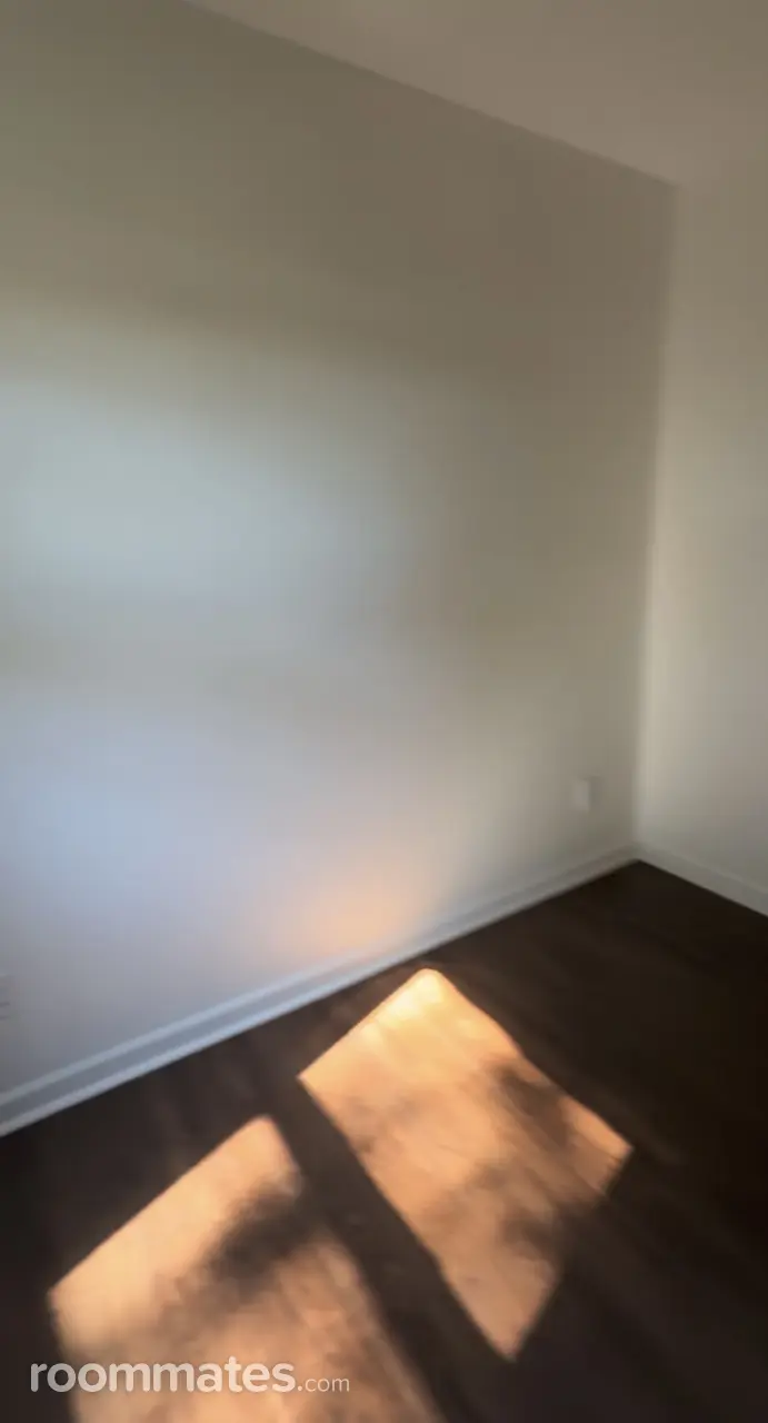 Profile photo 1 of 11