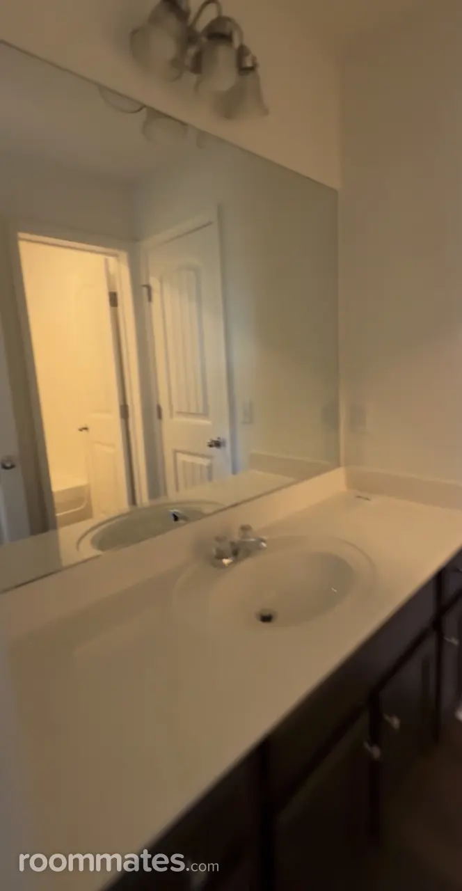 Profile photo 5 of 11