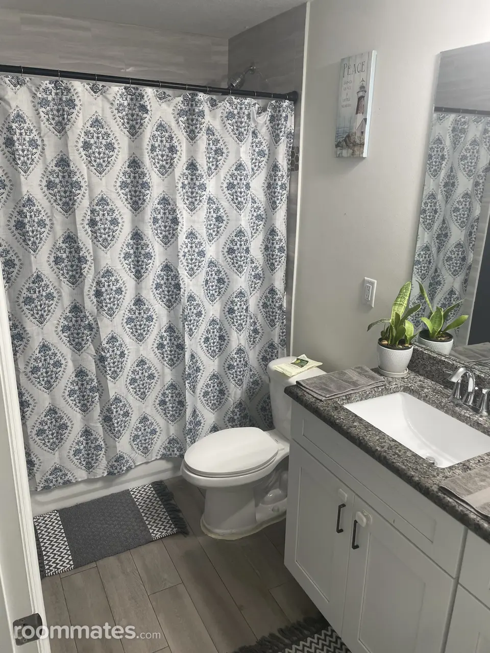 Profile photo 4 of 8