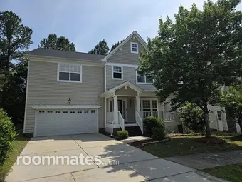 Room for rent in Cary, NC $800, house