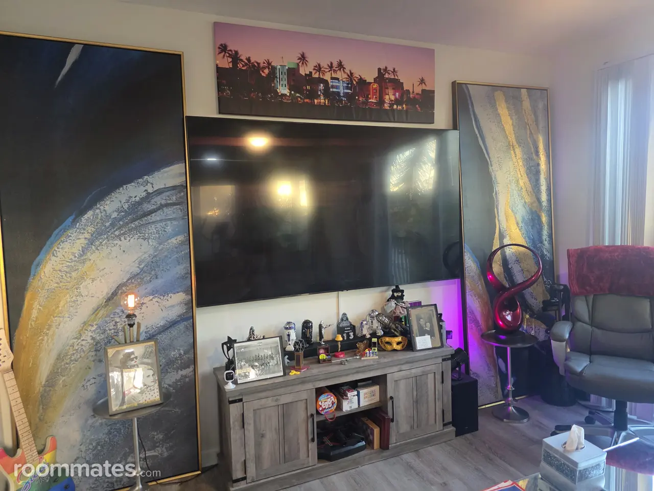 Profile photo 7 of 12