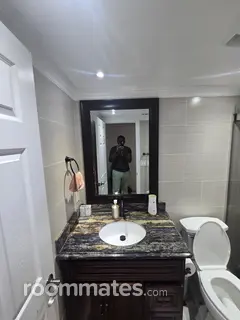 Room for rent in Stockton, CA $900, house