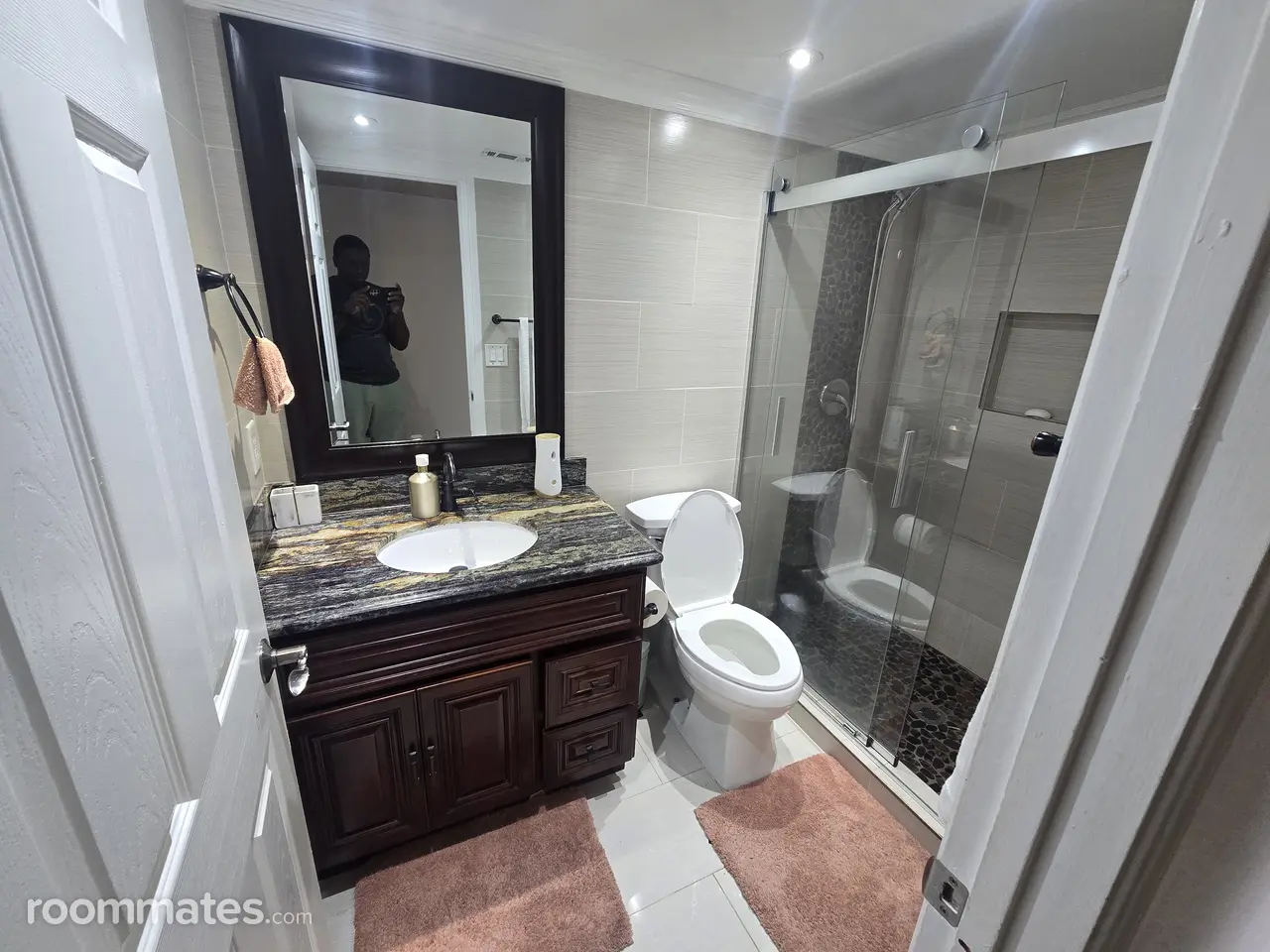 Profile photo 5 of 9