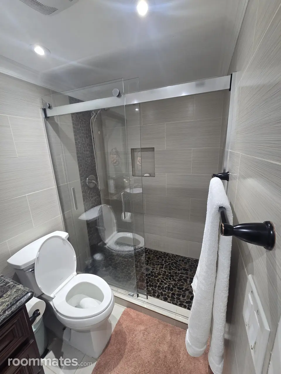 Profile photo 6 of 9