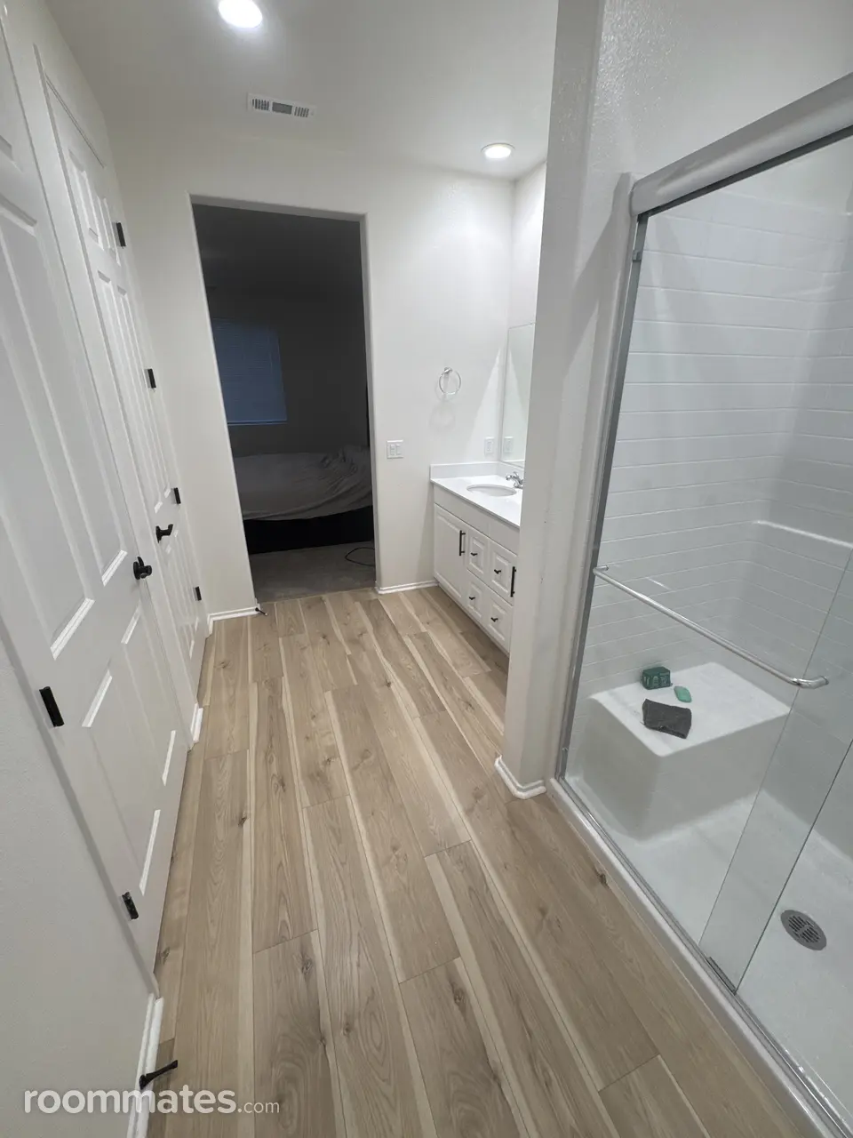 Profile photo 8 of 11