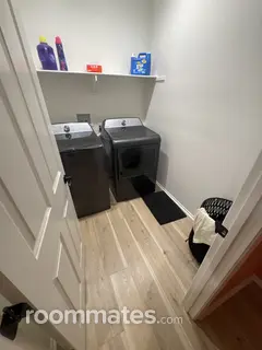 Room for rent in Lancaster, CA $1000, house