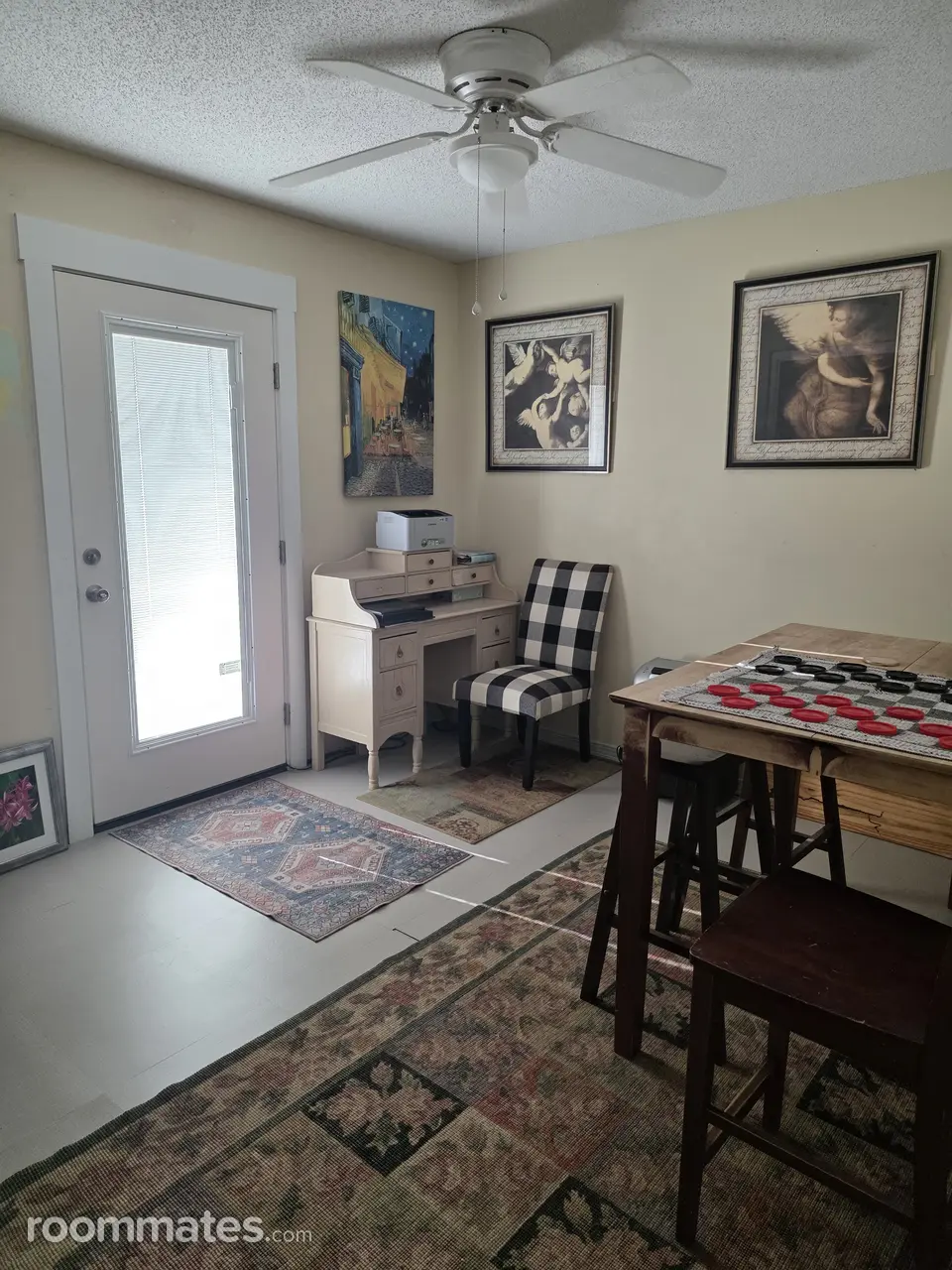 Profile photo 6 of 10