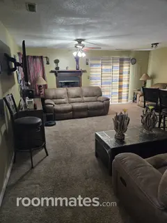 Room for rent in Virginia Beach, VA $900, house