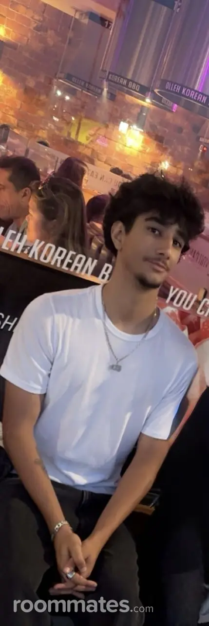 Profile photo 1 of 1