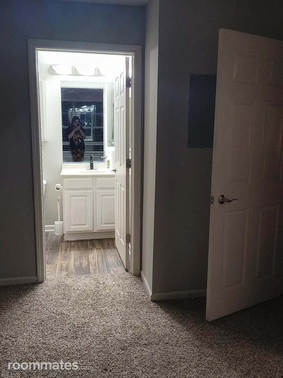 Profile photo 4 of 9