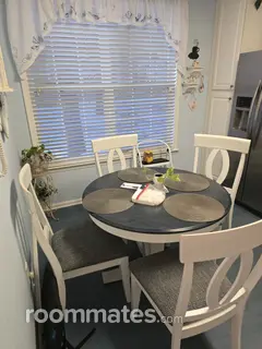 Room for rent in Manalapan, NJ $1200, condo