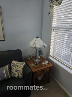 Room for rent in Manalapan, NJ $1200, condo