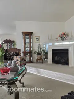 Room for rent in Manalapan, NJ $1200, condo