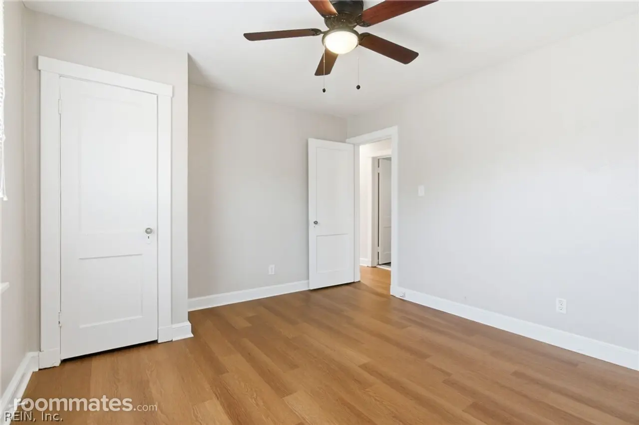 Profile photo 6 of 21