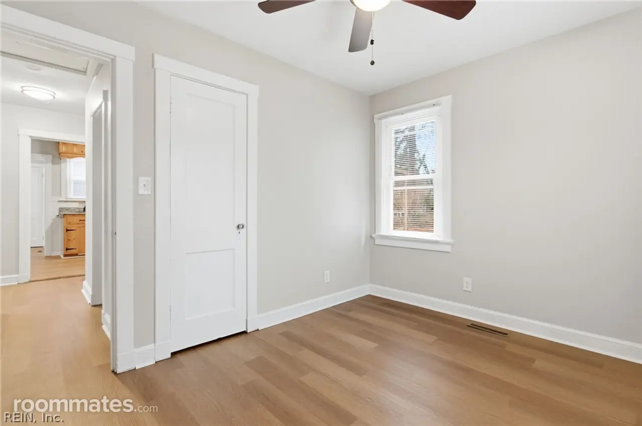 Profile photo 2 of 21