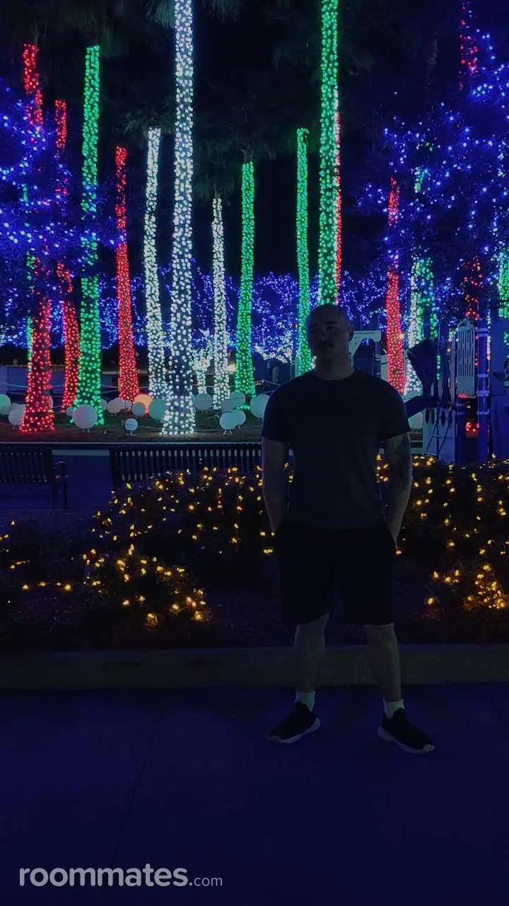 Profile photo 14 of 21